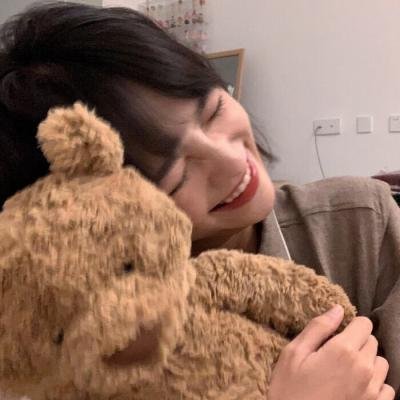 明明能吃软饭我却偏要斩妖除魔